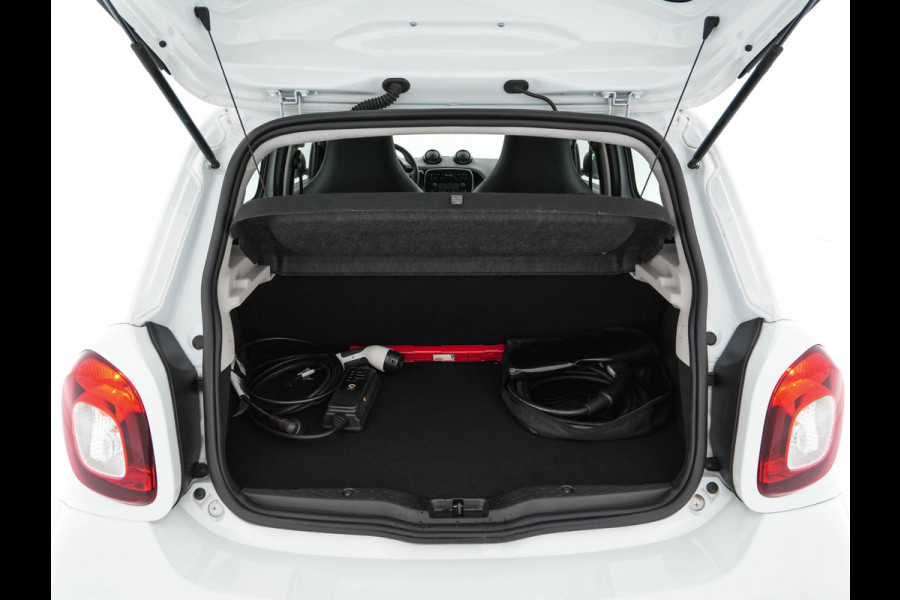 Smart Forfour EQ Essential 18 kWh [ 3-Fase ] (INCL-BTW) Aut. *LEATHER | AIRCO | CRUISE | DAB+ | COMFORT-SEATS | 15''ALU*