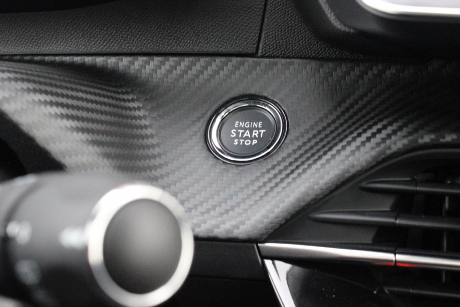 Peugeot 208 Hybrid 145PK e-DCS6 GT PACK | ELEKTRISCH VERSTELBARE BESTUURDERSSTOEL MET MASSAGE FUNCTIE | CAMERA VOOR + ACHTER | ALCANTARA BEKLEDING | DODEHOEK DETECTIE | ADAPTIVE CRUISE CONTROL | NAVIGATIE | DRAADLOZE APPLE CARPLAY/ANDROID AURO | PANORAMA DAK | ZWART DAK | FULL LED KOPLAMPEN | DRAADLOZE TELEFOONLADER | STOEL VERWARMING | LICHTMETALEN VELGEN 17" | GETINTE RUITEN |