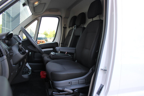 Citroën Jumper 2.2 BlueHDi 120PK L2H2 3.0t 3-ZITS | APPLE CARPLAY/ANDROID AUTO | PARK SENSOREN | CRUISE | AIRCO | TREKHAAK | ALL SEASON BANDEN |