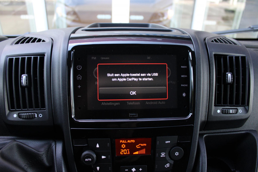 Citroën Jumper 2.2 BlueHDi 120PK L2H2 3.0t 3-ZITS | APPLE CARPLAY/ANDROID AUTO | PARK SENSOREN | CRUISE | AIRCO | TREKHAAK | ALL SEASON BANDEN |