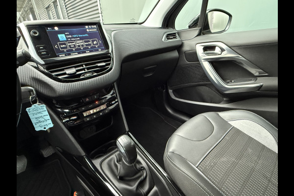 Peugeot 2008 BWJ 2019 | 1.2T 111pk Allure | TREKHAAK | CLIMA | NAVI | PDC | HALF LEER | CARPLAY | CAMERA A |