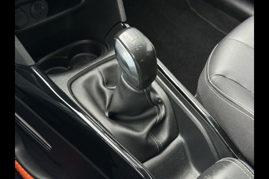 Peugeot 2008 BWJ 2019 | 1.2T 111pk Allure | TREKHAAK | CLIMA | NAVI | PDC | HALF LEER | CARPLAY | CAMERA A |