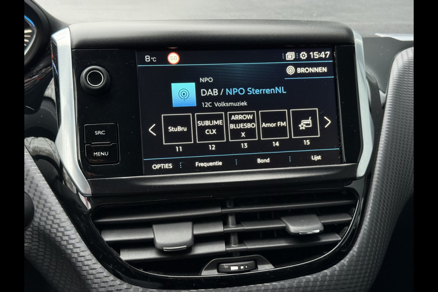 Peugeot 2008 BWJ 2019 | 1.2T 111pk Allure | TREKHAAK | CLIMA | NAVI | PDC | HALF LEER | CARPLAY | CAMERA A |