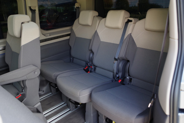 Volkswagen Multivan 1.4 eHybrid 7P L1H1 Energetic 218 PK PHEV, Trekhaak, Panoramadak, 360 Camera, Adap. Cruise Control, 6 x Stoelverwarming