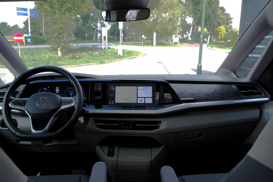 Volkswagen Multivan 1.4 eHybrid 7P L1H1 Energetic 218 PK PHEV, Trekhaak, Panoramadak, 360 Camera, Adap. Cruise Control, 6 x Stoelverwarming