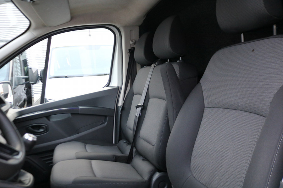 Renault Trafic 2.0 dCi 150pk L2 H1 Work Edition