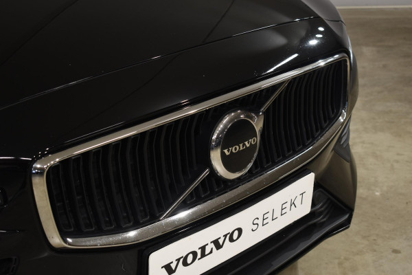 Volvo V60 B4 211PK Automaat Core / Navigatie / Achteruitrijcamera / Elektrische achterklep / LM Velgen / Elektr. Trekhaak / Parkeersensoren voor+achter