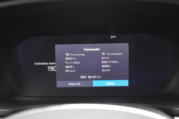 Volvo V60 B4 211PK Automaat Core / Navigatie / Achteruitrijcamera / Elektrische achterklep / LM Velgen / Elektr. Trekhaak / Parkeersensoren voor+achter