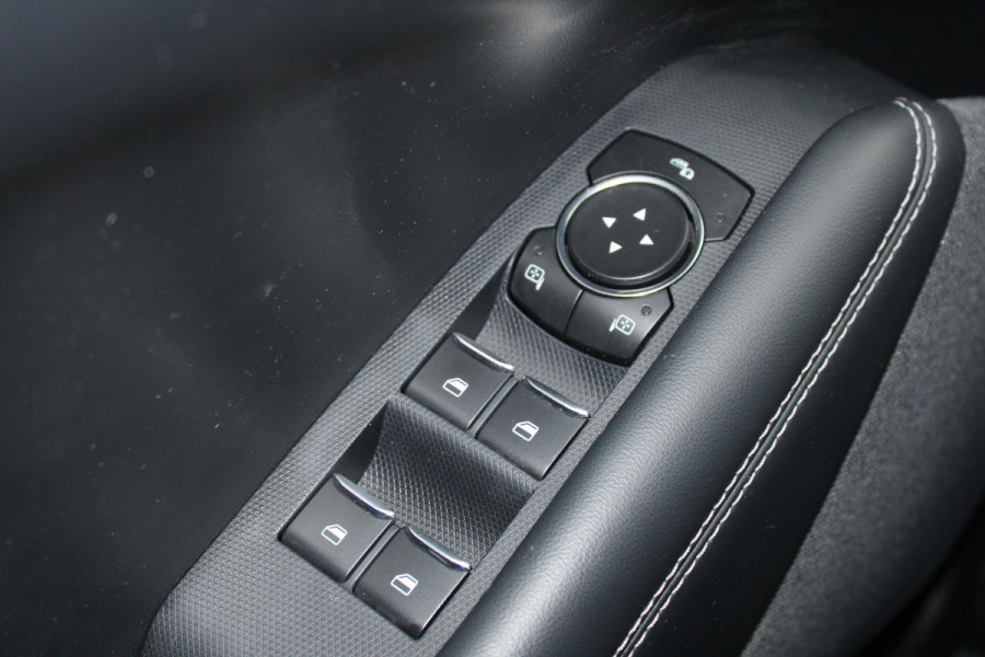 Ford Mustang Mach-E RWD 75 kWh | Trekhaak | Lederen bekleding | Voorruitverwarming | Stoelverwarming | Adaptieve cruise Control | Camera | Electrische achterklep