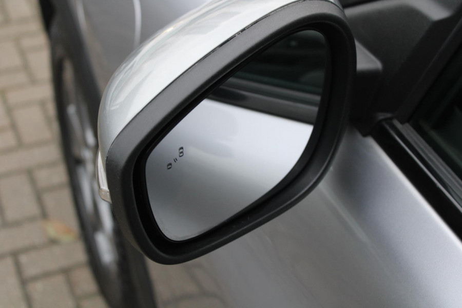 Ford Mustang Mach-E RWD 75 kWh | Trekhaak | Lederen bekleding | Voorruitverwarming | Stoelverwarming | Adaptieve cruise Control | Camera | Electrische achterklep