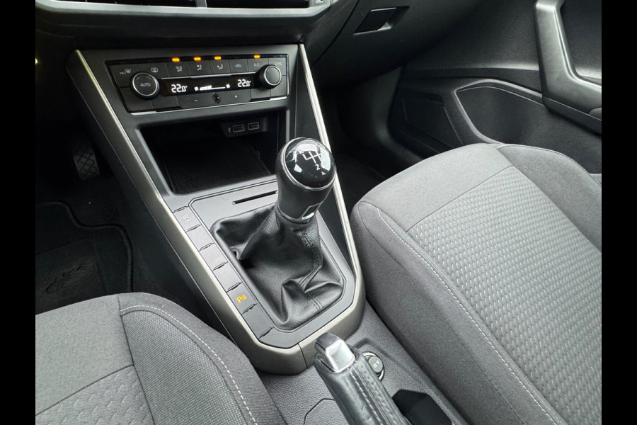 Volkswagen Polo 1.0 TSI Comfortline * Navigatie * Climate Control * Parkeersensoren *