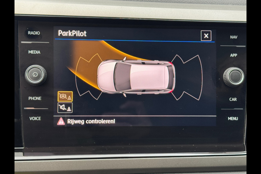 Volkswagen Polo 1.0 TSI Comfortline * Navigatie * Climate Control * Parkeersensoren *