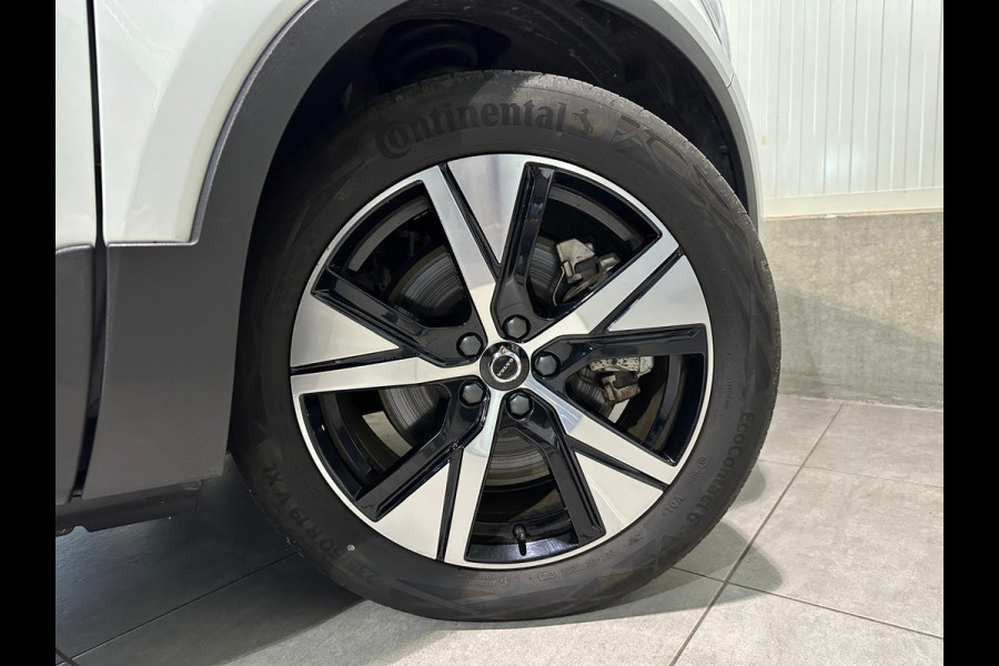Volvo XC40 P8 Aut. R-Design ACC Leder Stoelverwarming Parkeercamera 408pk