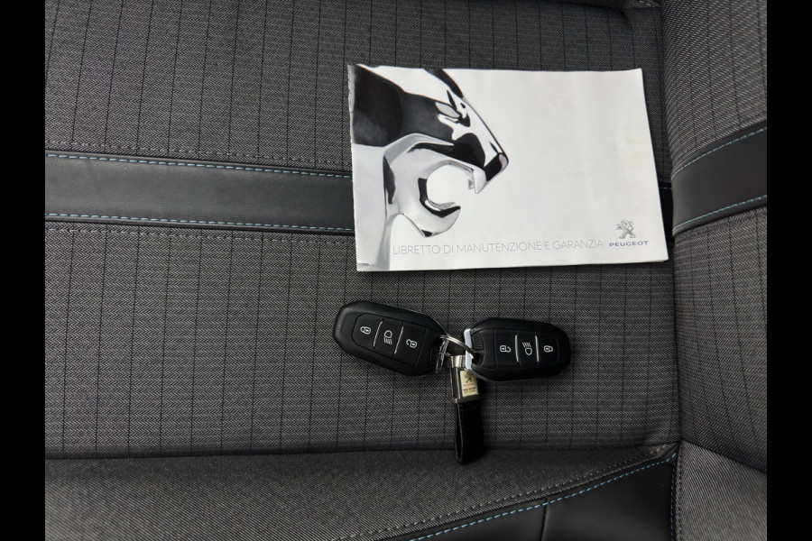 Peugeot e-208 EV Allure 50 kWh {SOH-91%} Aut *FULL-LED | DIGI-COCKPIT | BLINDSPOT | CAMERA | NAVI-FULLMAP | LANE-ASSIST | KEYLESS | DAB | CCS-FASTLOADER | TOP-VIEW | AMBIENT-LIGHT | PRIVACY-GLASS | 17"ALU*