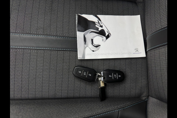 Peugeot e-208 EV Allure 50 kWh {SOH-91%} Aut *FULL-LED | DIGI-COCKPIT | BLINDSPOT | CAMERA | NAVI-FULLMAP | LANE-ASSIST | KEYLESS | DAB | CCS-FASTLOADER | TOP-VIEW | AMBIENT-LIGHT | PRIVACY-GLASS | 17"ALU*
