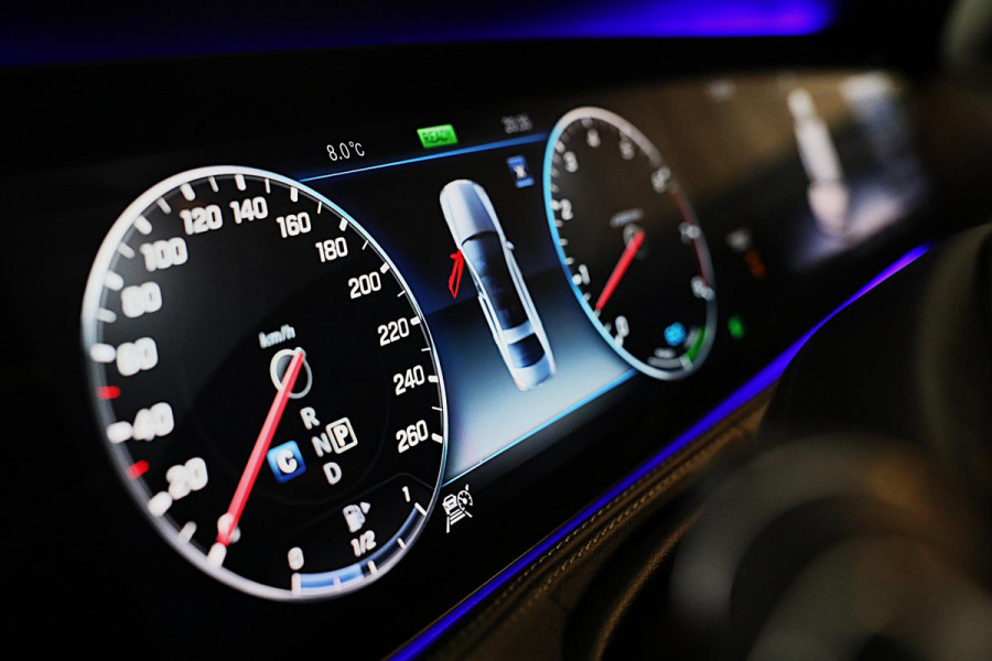 Mercedes-Benz S-Klasse S500 4MATIC Lang AMG Line / Acc / Lane Assist / Dode Hoek / 360 Camera / Chauffeurspakket / Schermen / Pano / Led