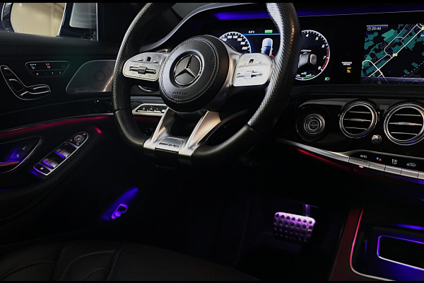 Mercedes-Benz S-Klasse S500 4MATIC Lang AMG Line / Acc / Lane Assist / Dode Hoek / 360 Camera / Chauffeurspakket / Schermen / Pano / Led
