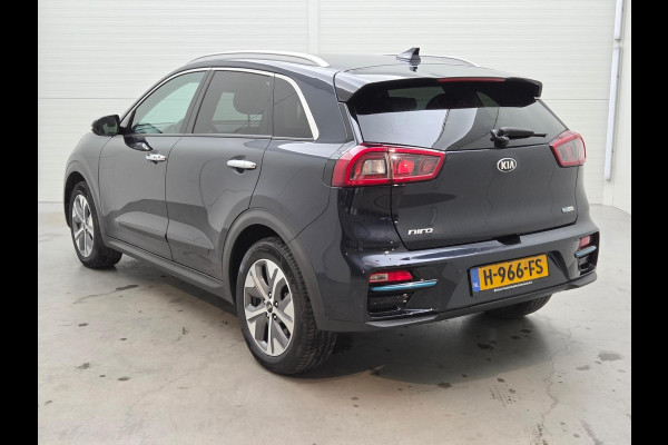 Kia e-Niro ExecutiveLine 64 kWh | Adaptive cruise control | Stoelverwarming/koeling | Camera | Vol leder | Geheugenstoelen | Navigatie | JBL audio