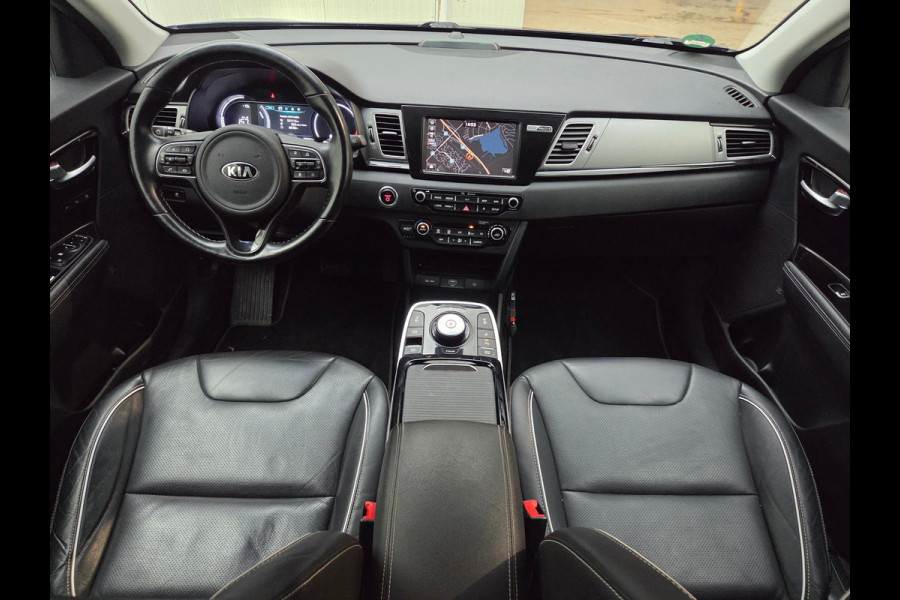 Kia e-Niro ExecutiveLine 64 kWh | Adaptive cruise control | Stoelverwarming/koeling | Camera | Vol leder | Geheugenstoelen | Navigatie | JBL audio