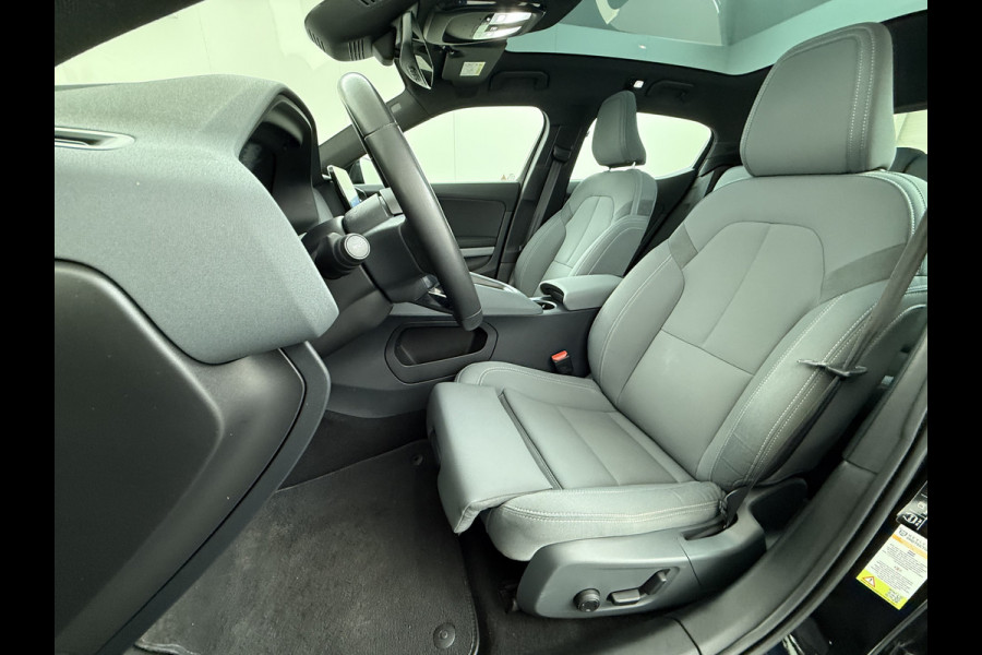 Polestar 2 408pk Long Range Dual Motor 78kWh Trekhaak Adap.Cruise Pano-dak Launch Edition Navi Ecc Camera Apple Carplay Android Auto Pdc Elek.stoelen Memory Elek.Achterklep Google Maps Led Lmv Blindspot Detectie 1e Eigenaar Origineel Nederlandse Auto Nieuwprijs €60.000,-