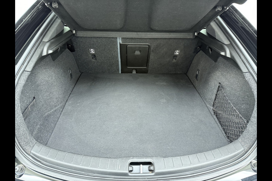 Polestar 2 408pk Long Range Dual Motor 78kWh Trekhaak Adap.Cruise Pano-dak Launch Edition Navi Ecc Camera Apple Carplay Android Auto Pdc Elek.stoelen Memory Elek.Achterklep Google Maps Led Lmv Blindspot Detectie 1e Eigenaar Origineel Nederlandse Auto Nieuwprijs €60.000,-