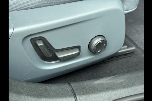 Polestar 2 408pk Long Range Dual Motor 78kWh Trekhaak Adap.Cruise Pano-dak Launch Edition Navi Ecc Camera Apple Carplay Android Auto Pdc Elek.stoelen Memory Elek.Achterklep Google Maps Led Lmv Blindspot Detectie 1e Eigenaar Origineel Nederlandse Auto Nieuwprijs €60.000,-