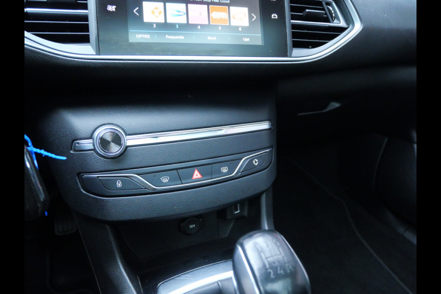Peugeot 308 SW 1.2 PT EXECUTIVE | PANORAMA | TREKHAAK | CARPLAY | 110 PK | RIEM V.V.!!