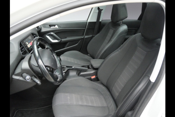 Peugeot 308 SW 1.2 PT EXECUTIVE | PANORAMA | TREKHAAK | CARPLAY | 110 PK | RIEM V.V.!!