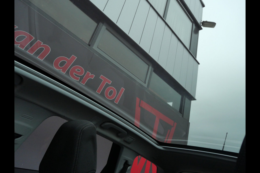 Peugeot 308 SW 1.2 PT EXECUTIVE | PANORAMA | TREKHAAK | CARPLAY | 110 PK | RIEM V.V.!!