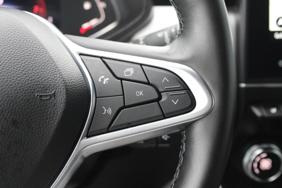 Renault Clio 1.0 TCe 90 Techno | Stoel + Stuurverwarming | Climate Control | Cruise Control | Navigatie | Lichtmetalen Velgen | Parkeersensoren Achter |