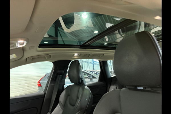 Volvo XC60 T6 Aut. Business Executive Leder Parkeercamera 340pk