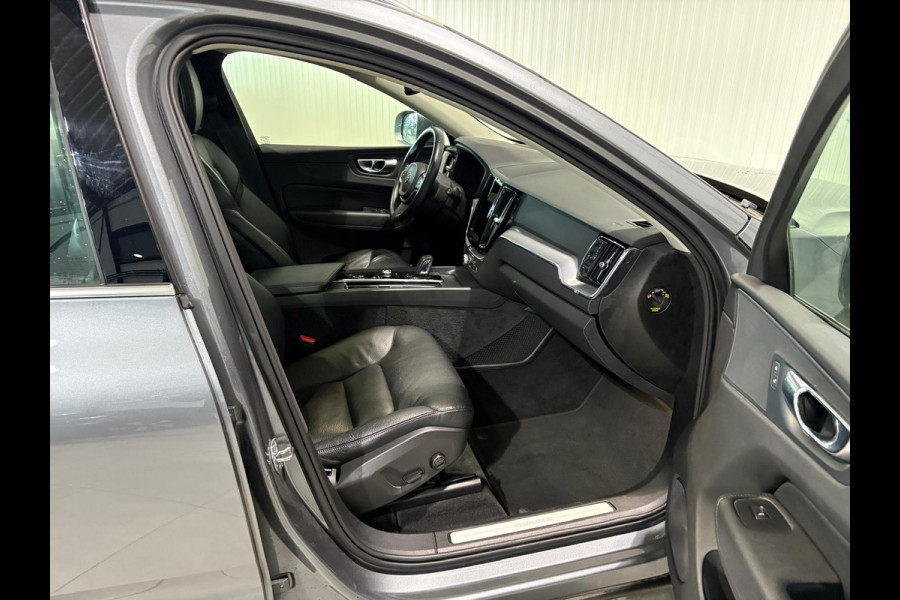 Volvo XC60 T6 Aut. Business Executive Leder Parkeercamera 340pk