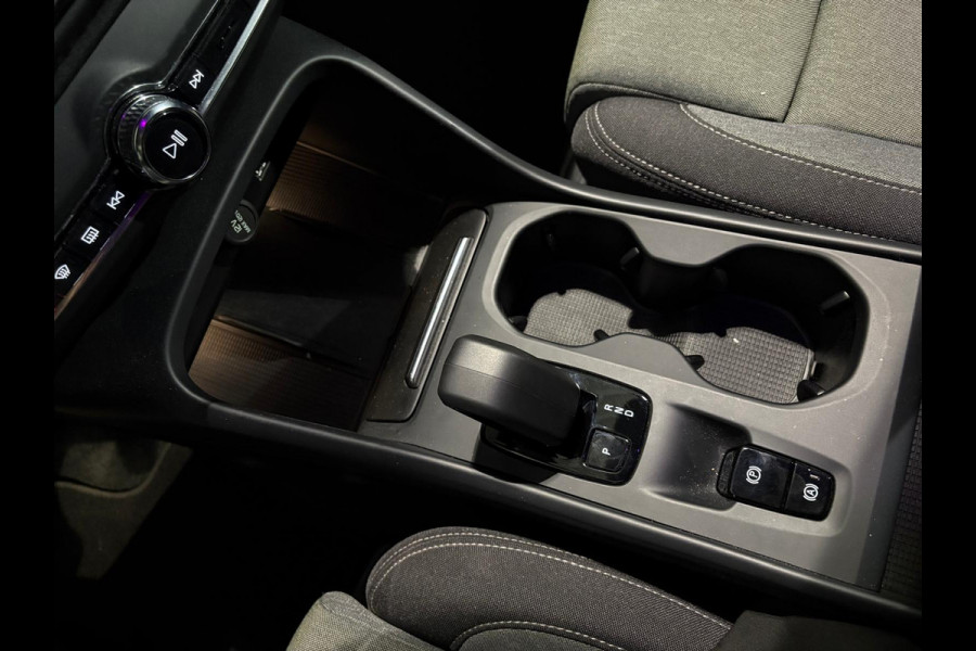 Volvo XC40 T4 Aut. Plug-In Hybrid Plus Bright CruiseControl Parkeercamera 211pk