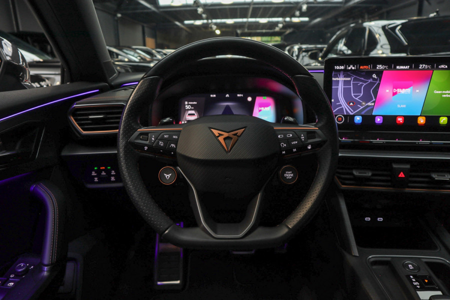 CUPRA Formentor 2.0 TSI 4DRIVE Panodak Leer 360° Memory PDC Elektr. bedienbare achterklep Stuurverwarming Navi Climate voor & achter Zwart hemelbekleding Stoelverwarming Virtual cockpit Keyless Entry & Go LM velgen