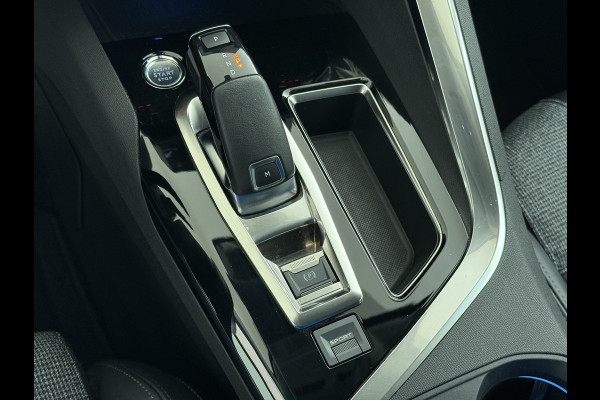 Peugeot 3008 131PK AUT-8 Navi 360°Camera Elektr.-Stoel+Geheugen Apple Carplay Android Trekhaak Ergo-Comfort Stoelen Memory Ecc Cruise Control Pack City Stoelverwarming Lmv Keyless Bluetooth Visio park 1 Privacy Glas Verkeersbord detectie 1e Eigenaar Origineel Nederlandse Auto € 40.000 nieuw Peugeot-Onderhouden EURO 6.3