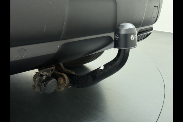 Peugeot 3008 131PK AUT-8 Navi 360°Camera Elektr.-Stoel+Geheugen Apple Carplay Android Trekhaak Ergo-Comfort Stoelen Memory Ecc Cruise Control Pack City Stoelverwarming Lmv Keyless Bluetooth Visio park 1 Privacy Glas Verkeersbord detectie 1e Eigenaar Origineel Nederlandse Auto € 40.000 nieuw Peugeot-Onderhouden EURO 6.3