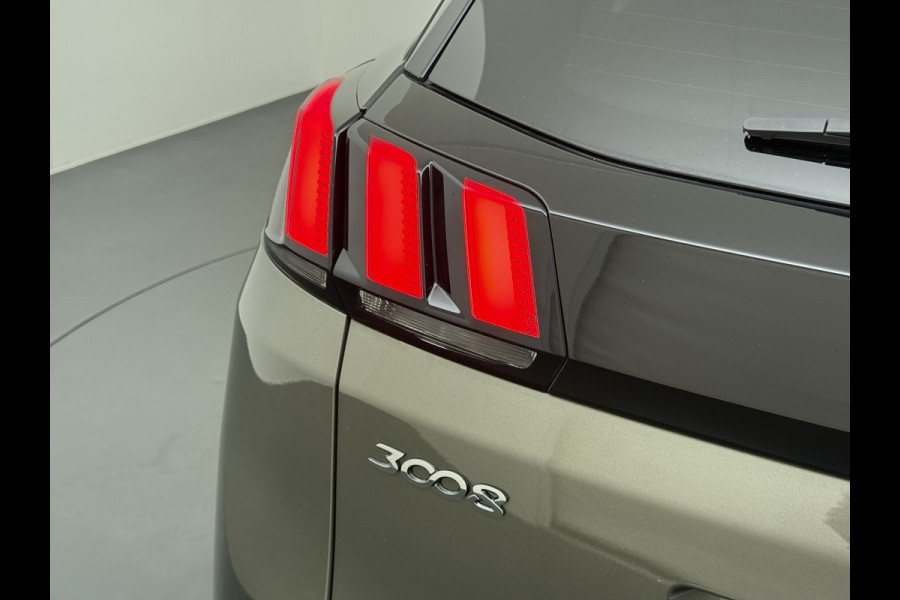 Peugeot 3008 131PK AUT-8 Navi 360°Camera Elektr.-Stoel+Geheugen Apple Carplay Android Trekhaak Ergo-Comfort Stoelen Memory Ecc Cruise Control Pack City Stoelverwarming Lmv Keyless Bluetooth Visio park 1 Privacy Glas Verkeersbord detectie 1e Eigenaar Origineel Nederlandse Auto € 40.000 nieuw Peugeot-Onderhouden EURO 6.3