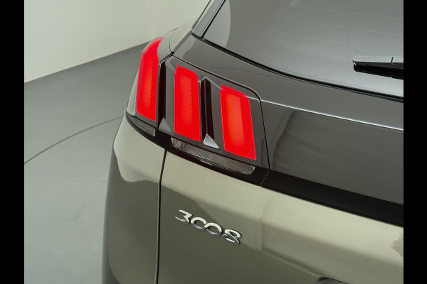 Peugeot 3008 131PK AUT-8 Navi 360°Camera Elektr.-Stoel+Geheugen Apple Carplay Android Trekhaak Ergo-Comfort Stoelen Memory Ecc Cruise Control Pack City Stoelverwarming Lmv Keyless Bluetooth Visio park 1 Privacy Glas Verkeersbord detectie 1e Eigenaar Origineel Nederlandse Auto € 40.000 nieuw Peugeot-Onderhouden EURO 6.3