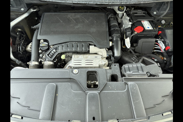 Peugeot 3008 131PK AUT-8 Navi 360°Camera Elektr.-Stoel+Geheugen Apple Carplay Android Trekhaak Ergo-Comfort Stoelen Memory Ecc Cruise Control Pack City Stoelverwarming Lmv Keyless Bluetooth Visio park 1 Privacy Glas Verkeersbord detectie 1e Eigenaar Origineel Nederlandse Auto € 40.000 nieuw Peugeot-Onderhouden EURO 6.3