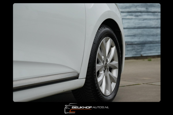 Renault Clio 1.0 TCe Intens Half Leer Carplay Parkeersensor