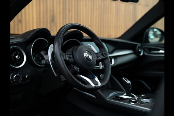 Alfa Romeo Stelvio 2.0T 280pk AWD Veloce | Pano-dak | Adapt. cruise | Performance Pack | CarPlay