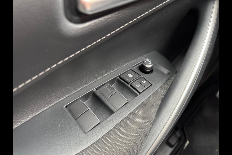 Toyota Corolla Touring Sports Hybrid 140 Business | Eerste eigenaar, Apple CarPlay/Android Auto, LED, Navigatie, Climate control