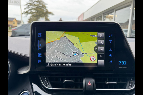 Toyota C-HR 1.8 Hybrid Executive | Stoelverwarming, Navigatie, Keyless, Leer/Stof, 18 Inch