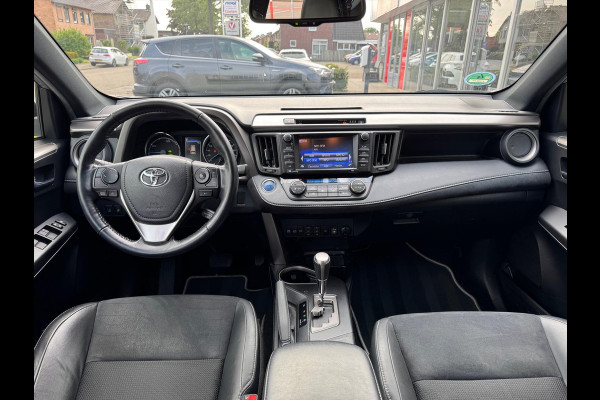 Toyota RAV4 2.5 Hybrid AWD Executive Business | 360 camera, Stoel/stuurverwarming, Adaptive cruise control, Navigatie, 1.650KG trekgewicht