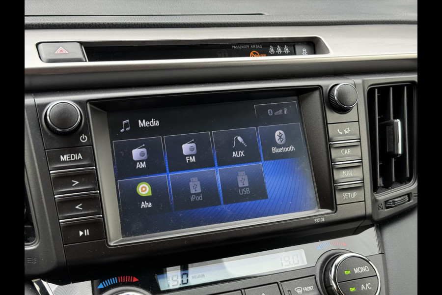 Toyota RAV4 2.5 Hybrid AWD Style | Navigatie, Stoel + Stuurverwarming, Parkeersensoren, Keyless, 18 inch, 1.650KG Trekgewicht, 4X4