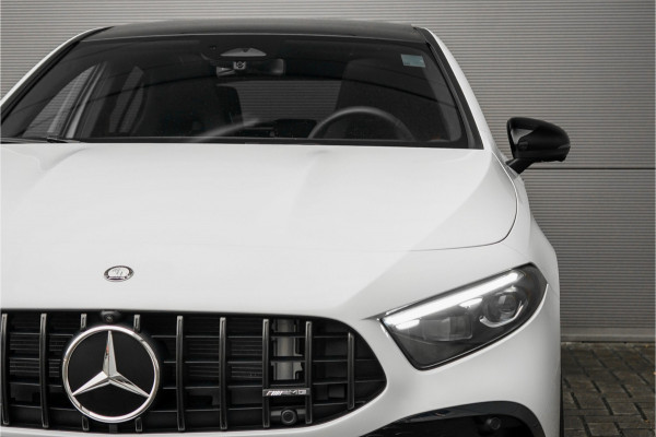 Mercedes-Benz A-Klasse AMG 35 4MATIC Night Pano 360° Nieuwstaat