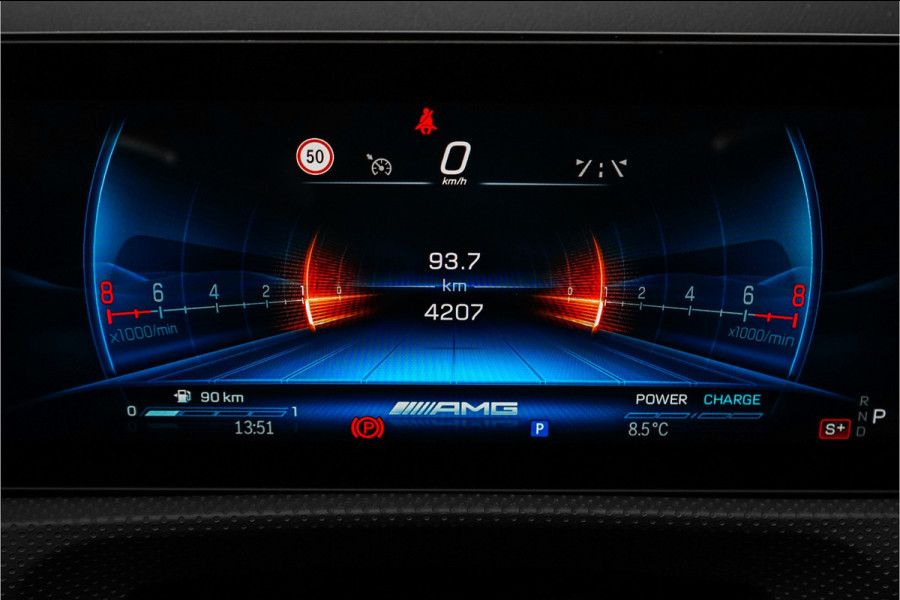Mercedes-Benz A-Klasse AMG 35 4MATIC Night Pano 360° Nieuwstaat