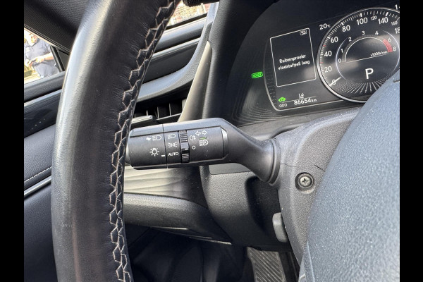 Lexus ES 300h Business Line | Schuifdak, Groot scherm, Stoel + Stuurverwarming, Dodehoekherkenning, Parkeersensoren, CarPlay