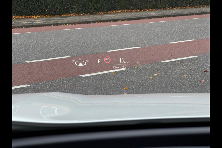 Toyota RAV4 2.5 Plug-in Hybrid AWD Bi-Tone Plus | Trekhaak, Head up display, JBL, Leer, Geheugenfunctie, 360 camera, Stoel+stuurverwarming,