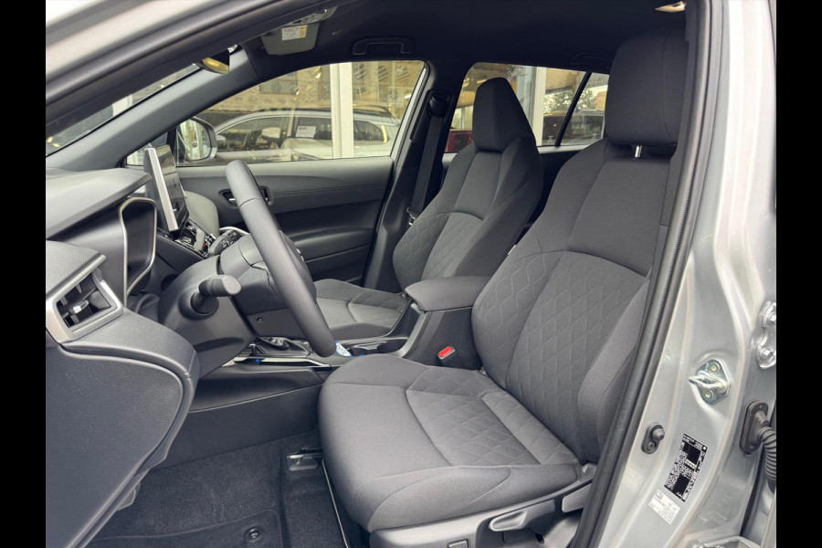 Toyota Corolla Cross 1.8 Hybrid Style | Dodehoekdetectie, Elektrische achterklep, Stoel + stuurverwarming, 18 inch, Apple carplay/Android auto